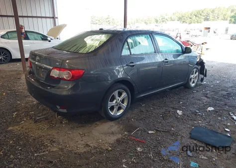 2013 Toyota Corolla Le z USA, uszkodzony, nr VIN 2T1BU4EE4DC963682